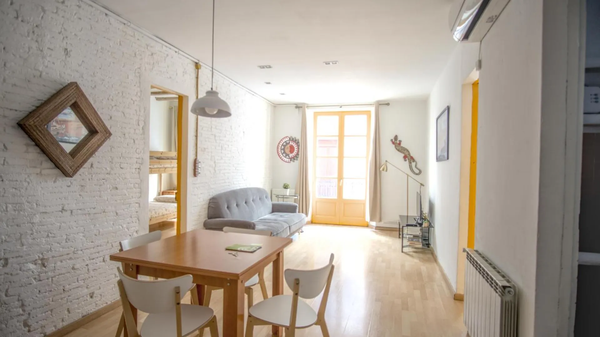 La Lleona Apartment Girona