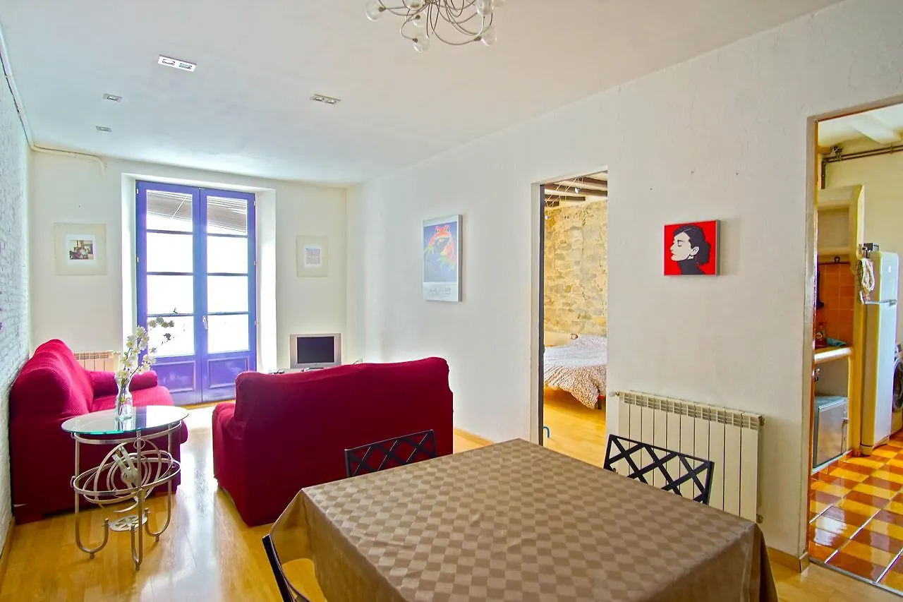 La Lleona Apartment Girona
