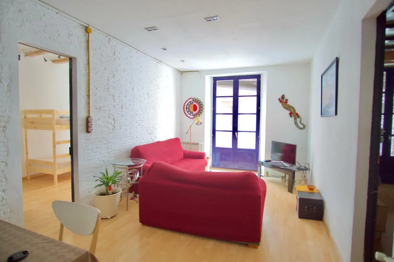 La Lleona Apartment Girona Spain