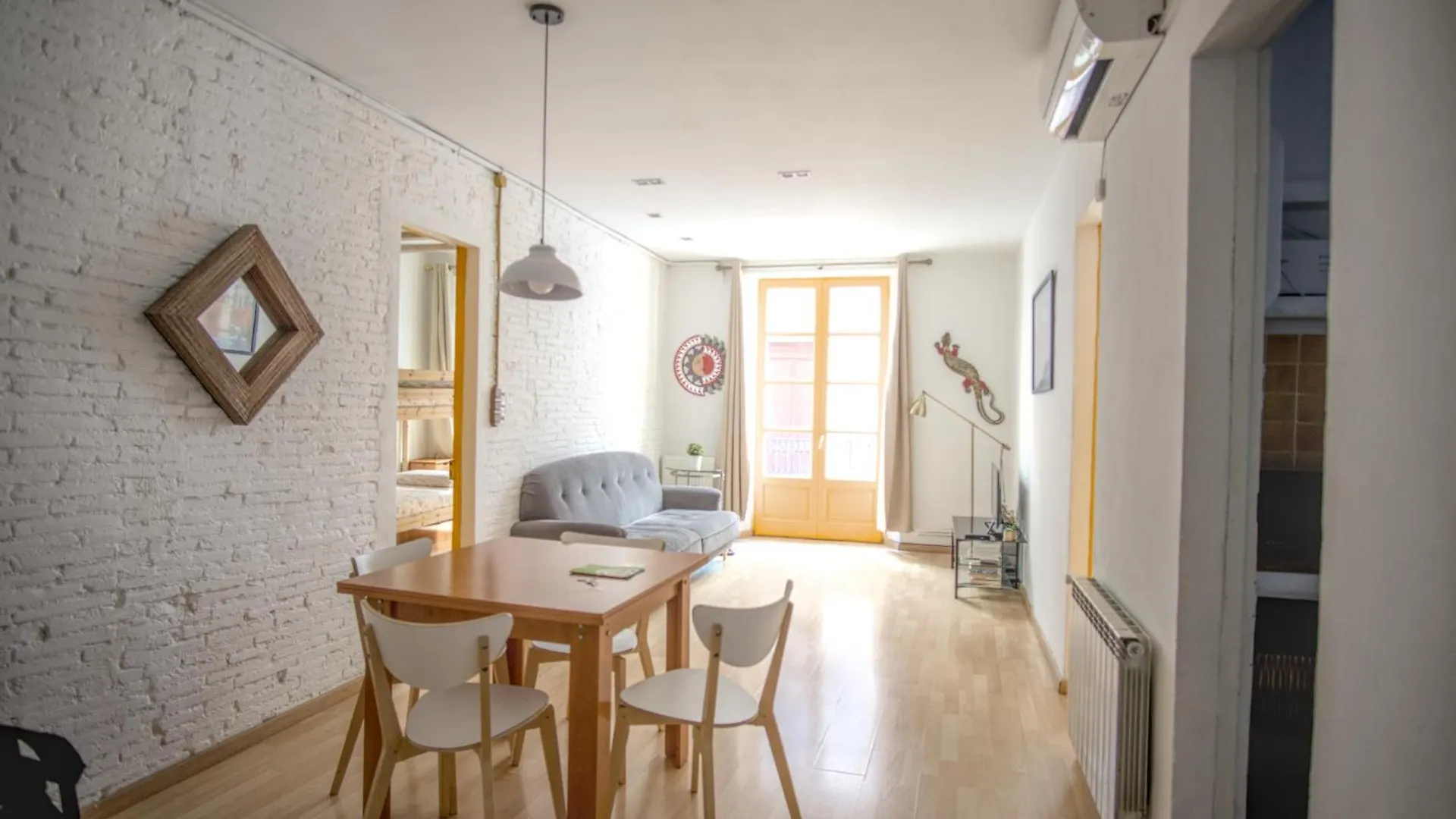La Lleona Apartment Girona 0*,  Spain